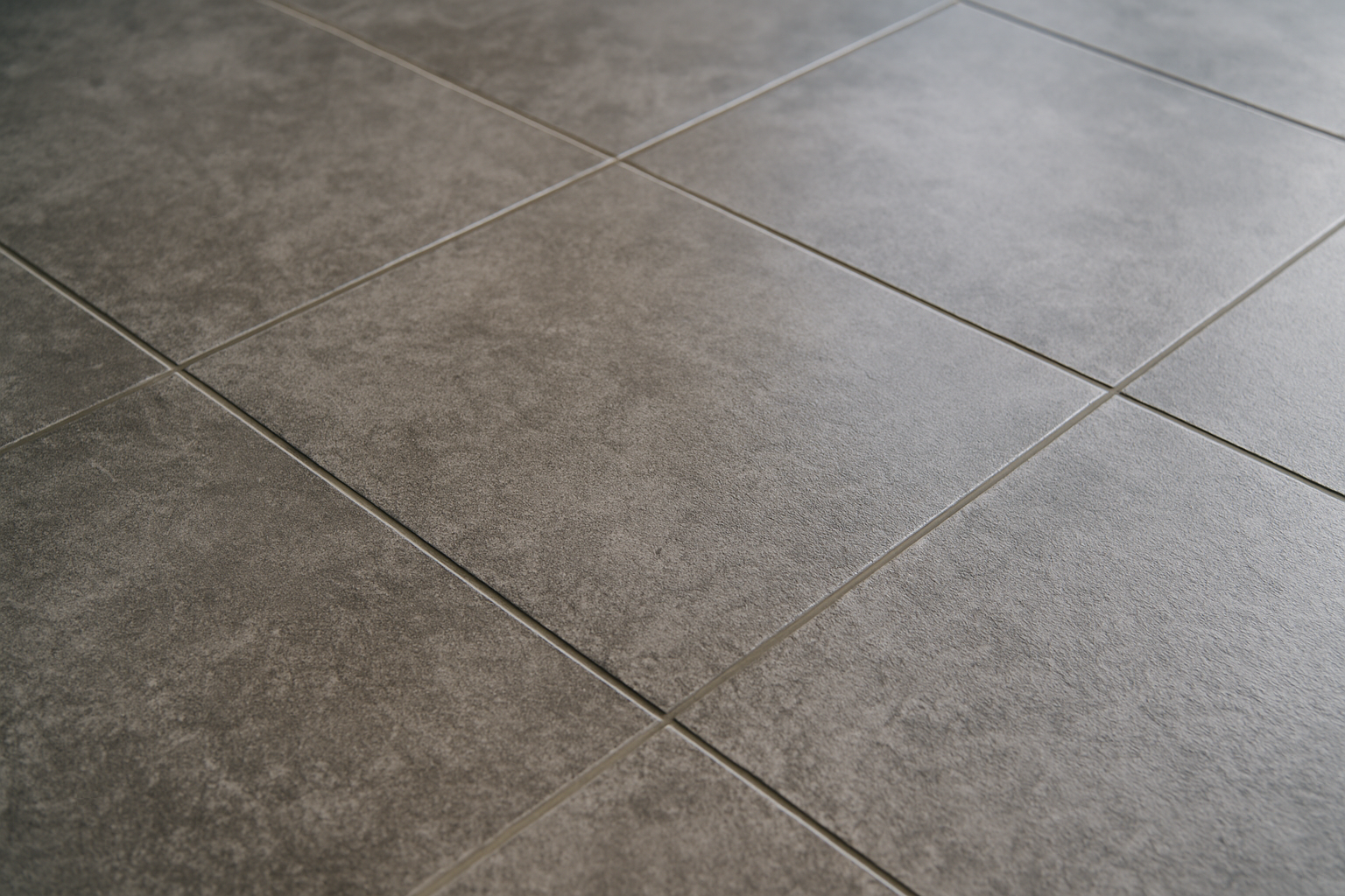 1. **Was sind Feinsteinzeugfliesen und welche Vorteile bieten sie?